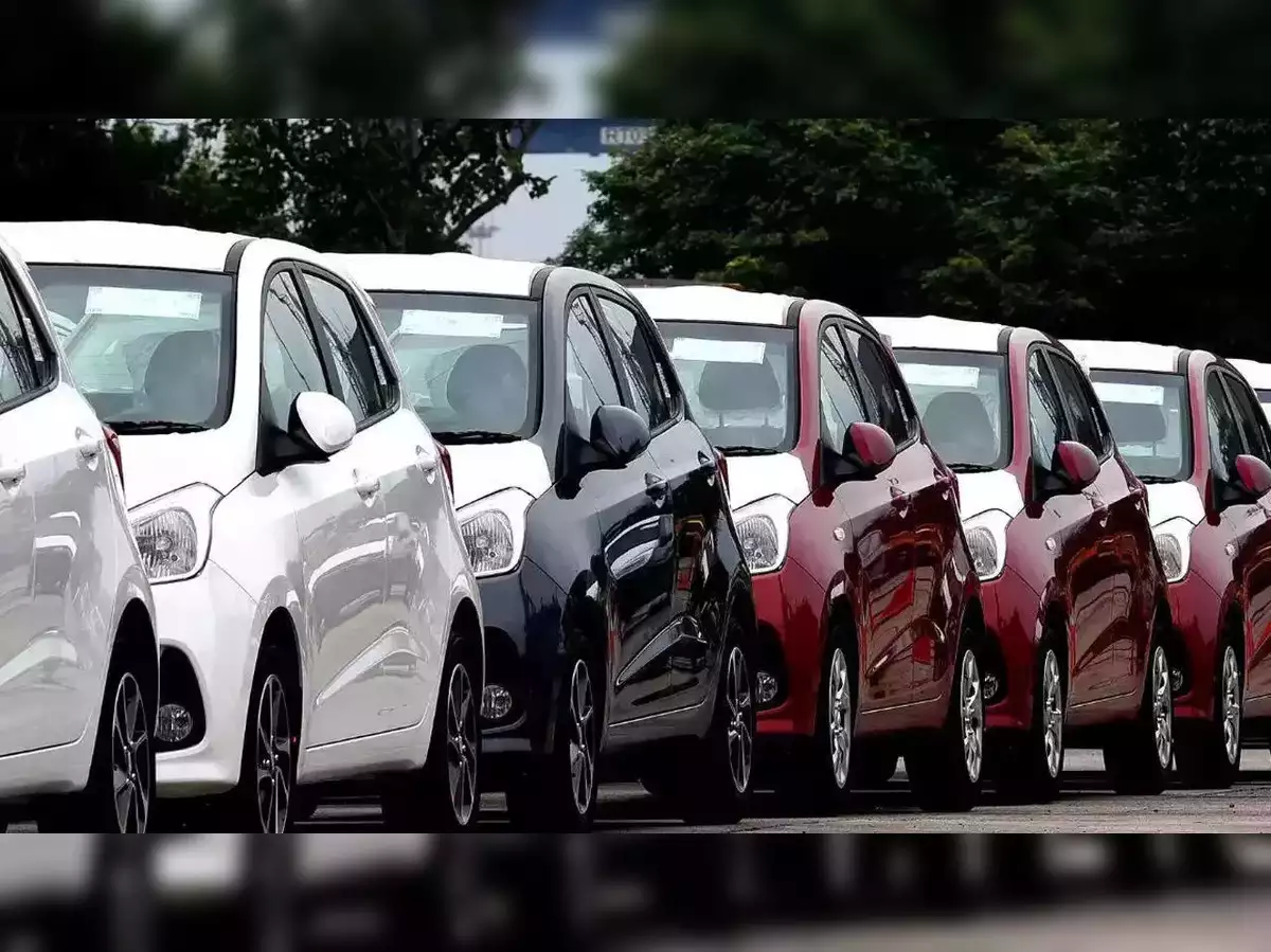 வெளிநாடுகளில் வரிசை கட்டும் இந்திய கார்கள்…