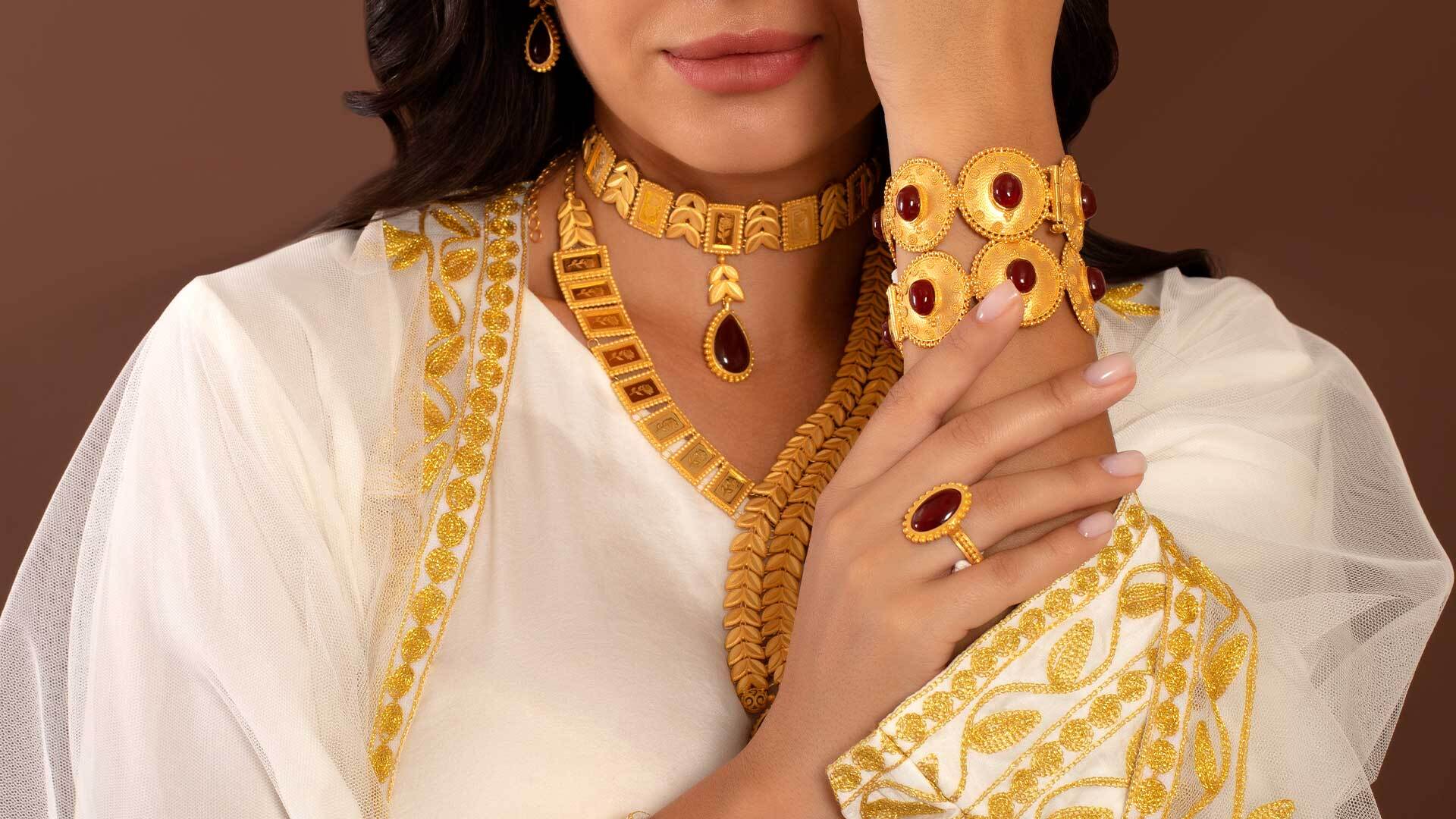 எவ்வளவு உயர்ந்தாலும் தீராத தங்க மோகம்..