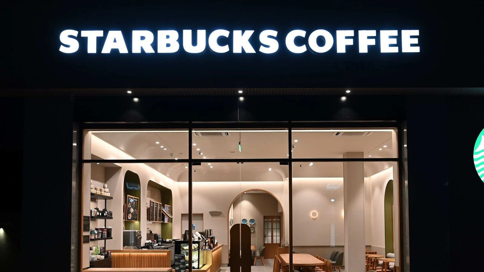 ஸ்டார்பக்ஸில் புது அதிகாரி